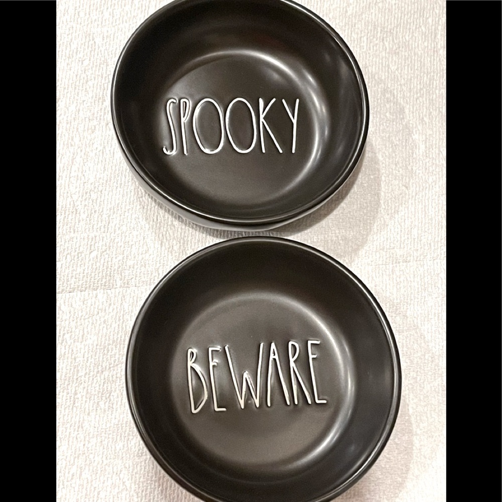 Rae Dunn Halloween 2pc BLACK tasting bowls set: SPOOKY & BEWARE Near Mint Cond